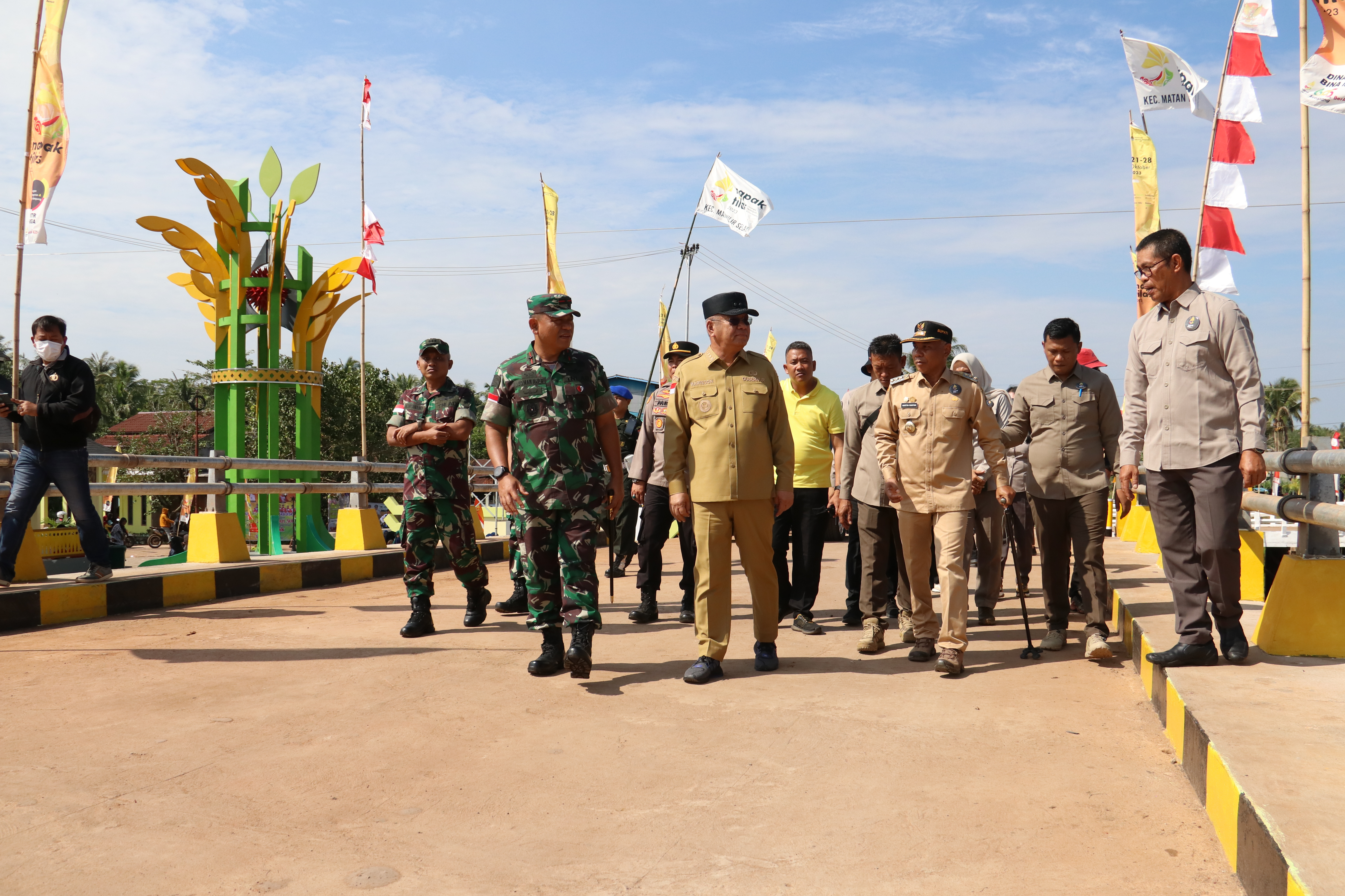 pj-gubernur-tinjau-masjid-al-muhajirin-dan-kawasan-agropolitan-sungai-pelang-ketapang