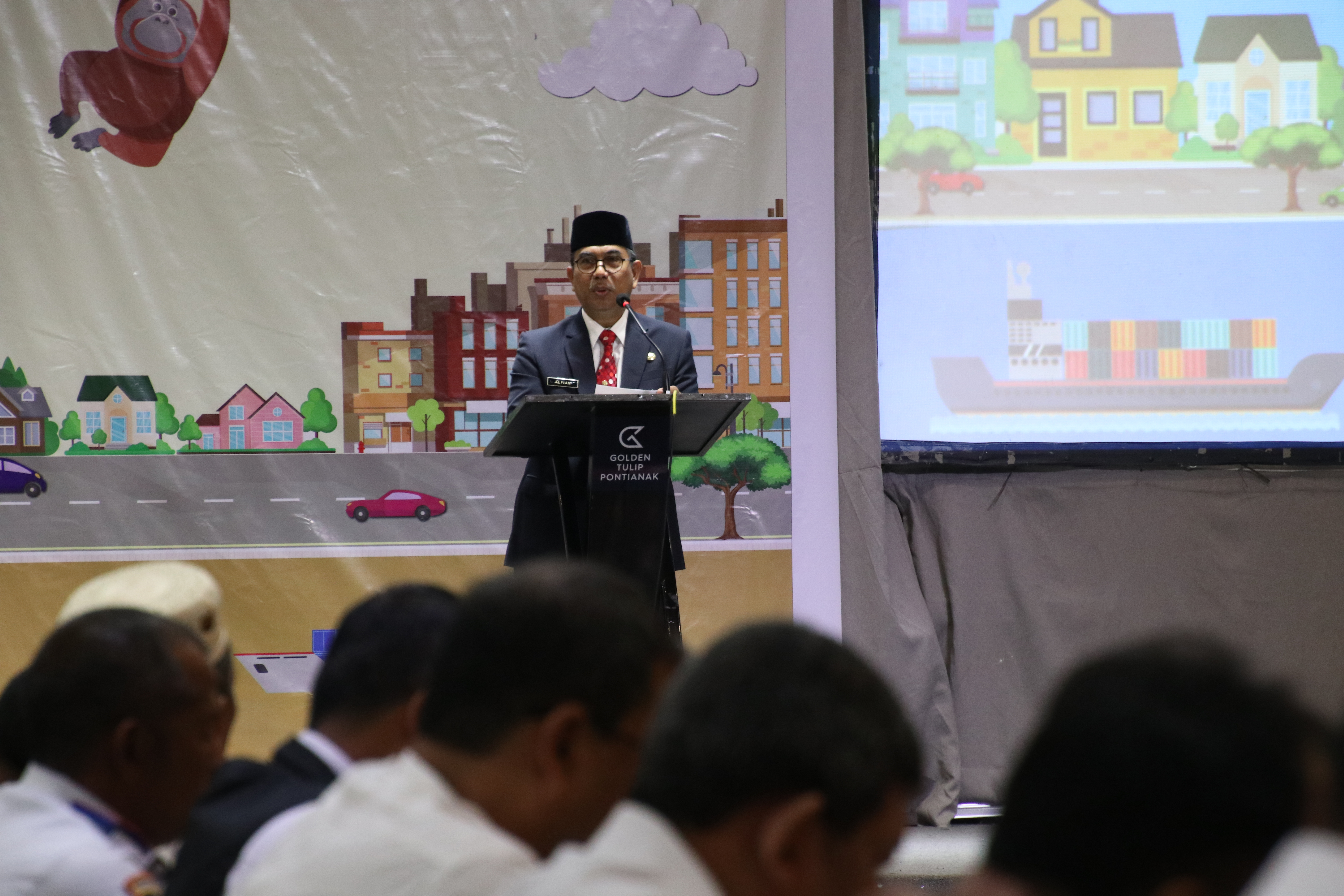 potensi-strategis-jalur-lalu-lintas-kalbar-mulai-dari-perbatasan-hingga-jalur-ibukota-negara