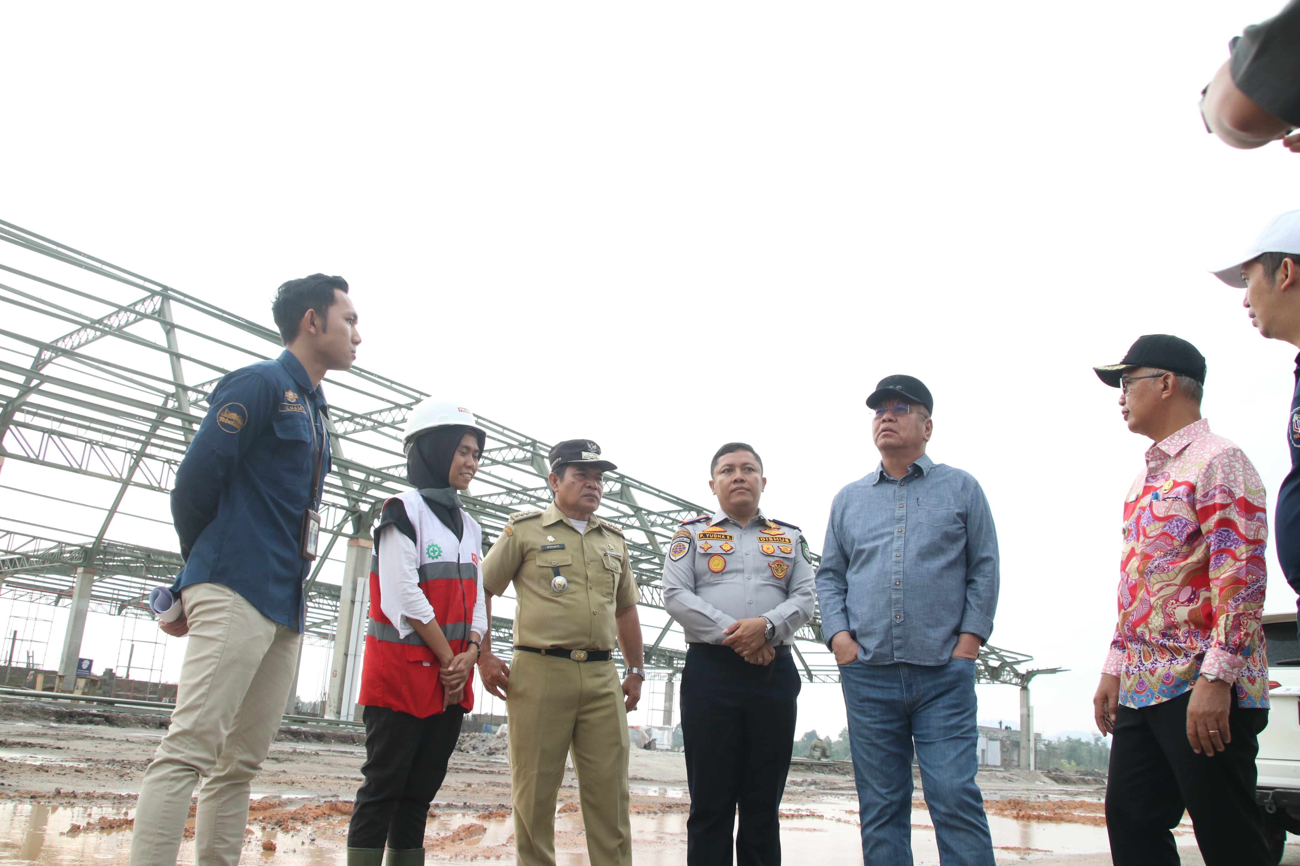selesai-awal-tahun-2024-bandara-singkawang-buka-akses-investor
